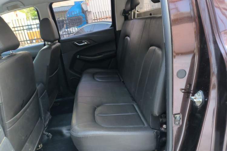 Used JMC Baodian 2020 2.5T Diesel Two-Wheel Drive Comfort Edition Standard Wheelbase JX4D25A6L Left Rear Seat