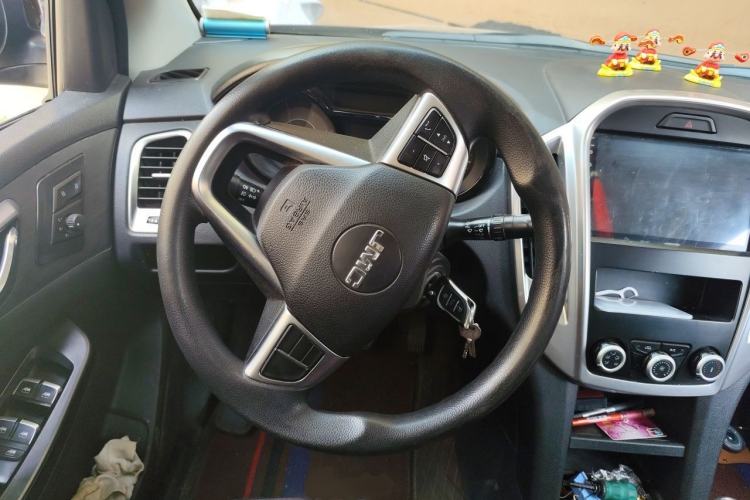 Used JMC Baodian 2020 2.5T Diesel Two-Wheel Drive Comfort Edition Long Wheelbase JX4D25A6L Steering Wheel