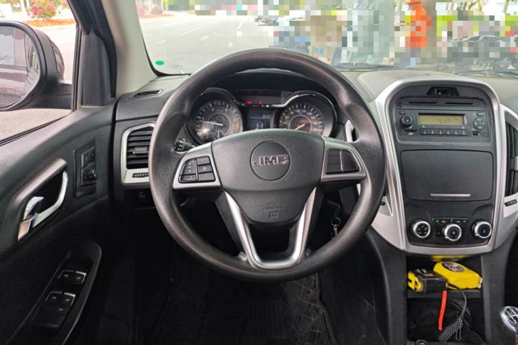 Used JMC Baodian 2020 2.5T Diesel Two-Wheel Drive Comfort Edition Long Wheelbase JX4D25A6L Steering Wheel
