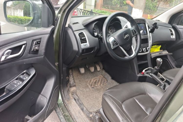 Used JMC Baodian 2020 2.5T Diesel Two-Wheel Drive Comfort Edition Long Wheelbase JX4D25A6L Driver Seat