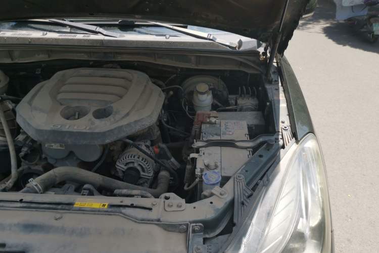Used JMC Baodian 2020 1.8T Gasoline Two-Wheel Drive Comfort Edition Standard Wheelbase JX4G18A6L Engine Bay Left