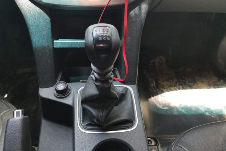 Used JMC Baodian 2020 1.8T Gasoline Two-Wheel Drive Comfort Edition Standard Wheelbase JX4G18A6L Gear Lever