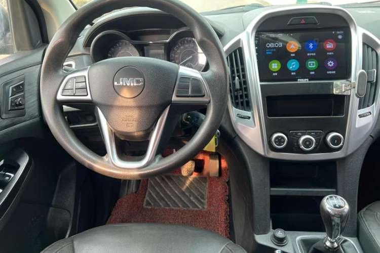 Used JMC Baodian 2020 2.5T Diesel Two-Wheel Drive Comfort Edition Long Wheelbase JX4D25A6L Interior 3