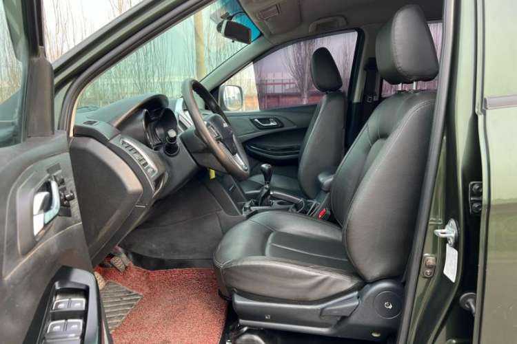 Used JMC Baodian 2020 2.5T Diesel Two-Wheel Drive Comfort Edition Long Wheelbase JX4D25A6L Interior 4