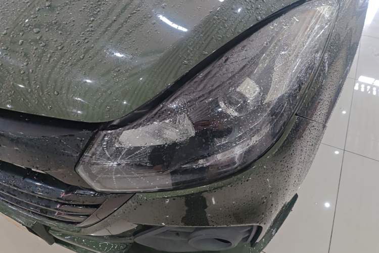 Used JMC Baodian 2020 2.5T Diesel Two-Wheel Drive Comfort Edition Long Wheelbase JX4D25A6L Left Front Headlight