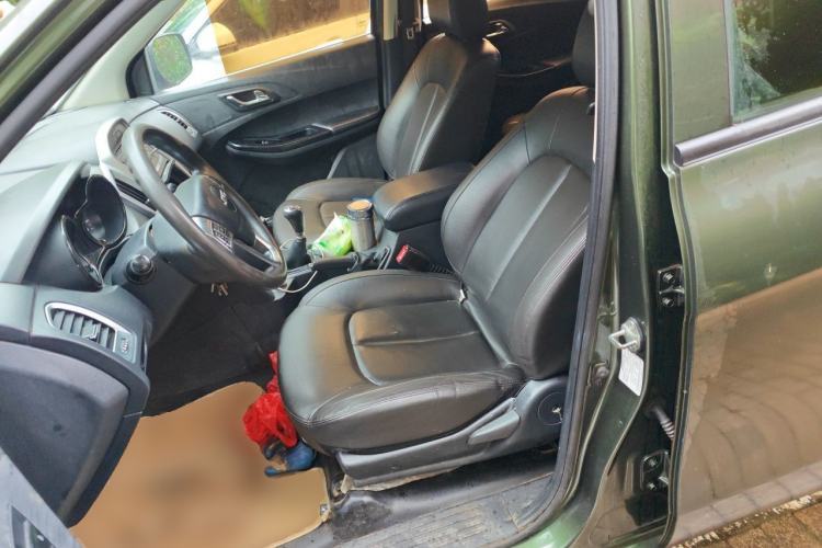 Used JMC Baodian 2020 2.5T Diesel Two-Wheel Drive Comfort Edition Long Wheelbase JX4D25A6L Left Front Seat