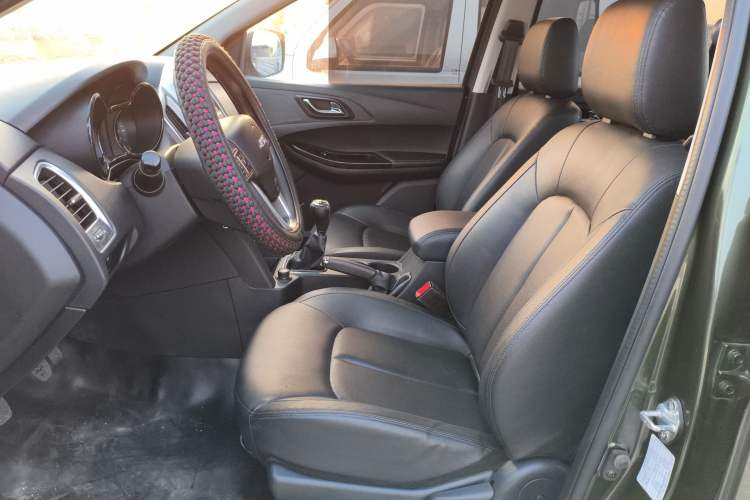 Used JMC Baodian 2020 2.5T Diesel Two-Wheel Drive Comfort Edition Long Wheelbase JX4D25A6L Left Front Seat