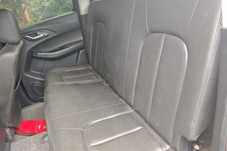 Used JMC Baodian 2020 2.5T Diesel Two-Wheel Drive Comfort Edition Long Wheelbase JX4D25A6L Left Rear Seat