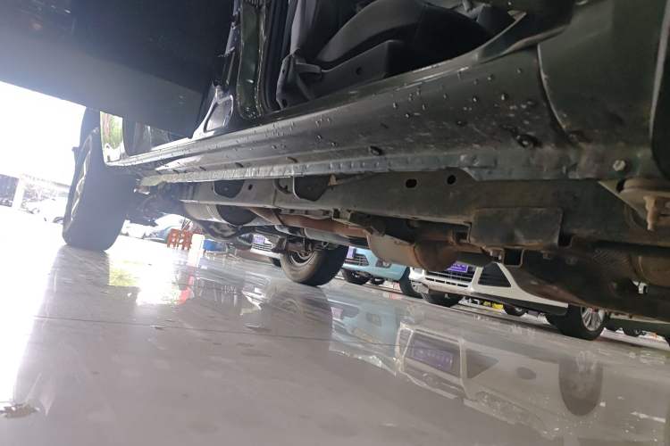Used JMC Baodian 2020 2.5T Diesel Two-Wheel Drive Comfort Edition Long Wheelbase JX4D25A6L Right Side Sill