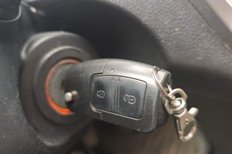 Used JMC Baodian 2020 2.5T Diesel Two-Wheel Drive Comfort Edition Long Wheelbase JX4D25A6L Vehicle Key