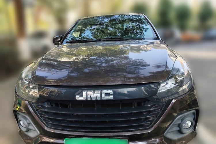 Used JMC Baodian 2020 2.5T Diesel Two-Wheel Drive Comfort Edition Long Wheelbase JX4D25A6L Front