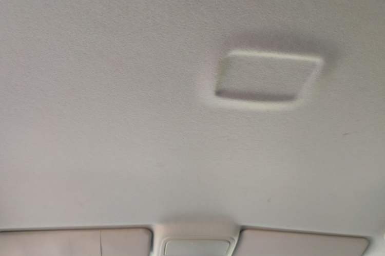 Used JMC Baodian 2020 2.5T Diesel Two-Wheel Drive Comfort Edition Long Wheelbase JX4D25A6L Headliner