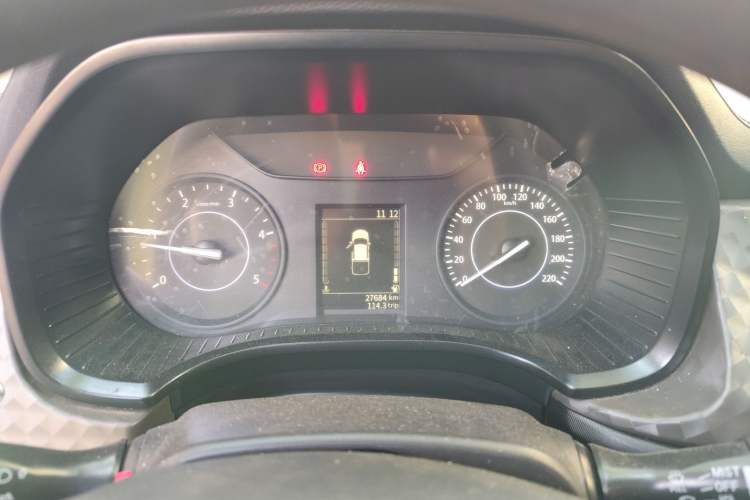 Used JMC Baodian 2020 2.5T Diesel Two-Wheel Drive Comfort Edition Long Wheelbase JX4D25A6L Instrument Cluster