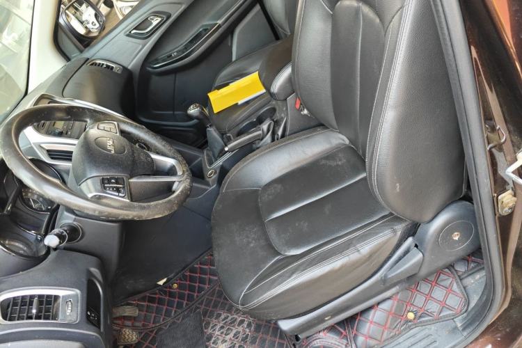 Used JMC Baodian 2020 2.5T Diesel Two-Wheel Drive Comfort Edition Standard Wheelbase JX4D25A6L Left Front Seat