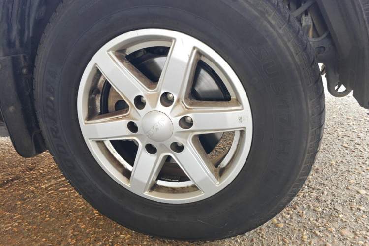 Used JMC Baodian 2020 2.5T Diesel Two-Wheel Drive Comfort Edition Standard Wheelbase JX4D25A6L Right Front Wheel Hub