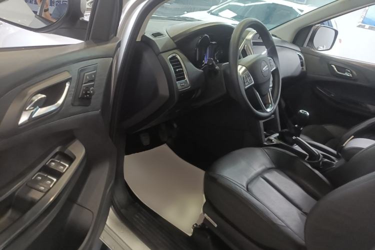 Used JMC Baodian 2020 2.5T Diesel Two-Wheel Drive Comfort Edition Long Wheelbase JX4D25A6L Driver Seat