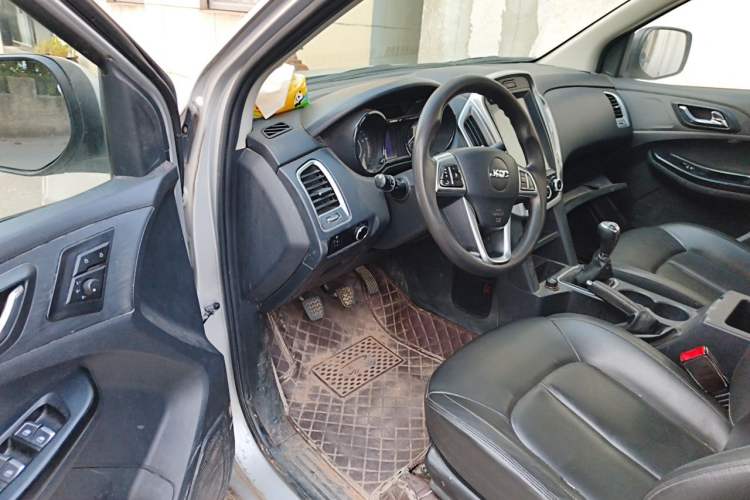 Used JMC Baodian 2020 2.5T Diesel 4x4 Comfort Edition Long Wheelbase JX4D25A6L Driver Seat