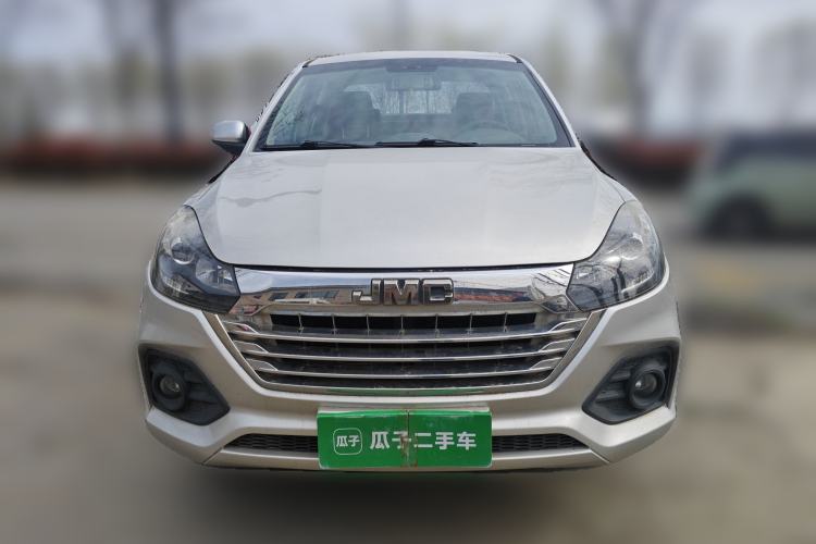 Used JMC Baodian 2020 2.5T Diesel Two-Wheel Drive Comfort Edition Long Wheelbase JX4D25A6L Front