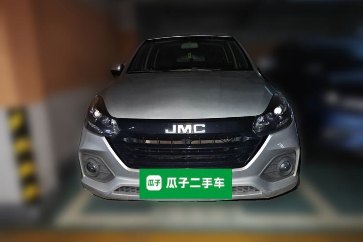 Used JMC Baodian 2020 2.5T Diesel Two-Wheel Drive Comfort Edition Long Wheelbase JX4D25A6L Front