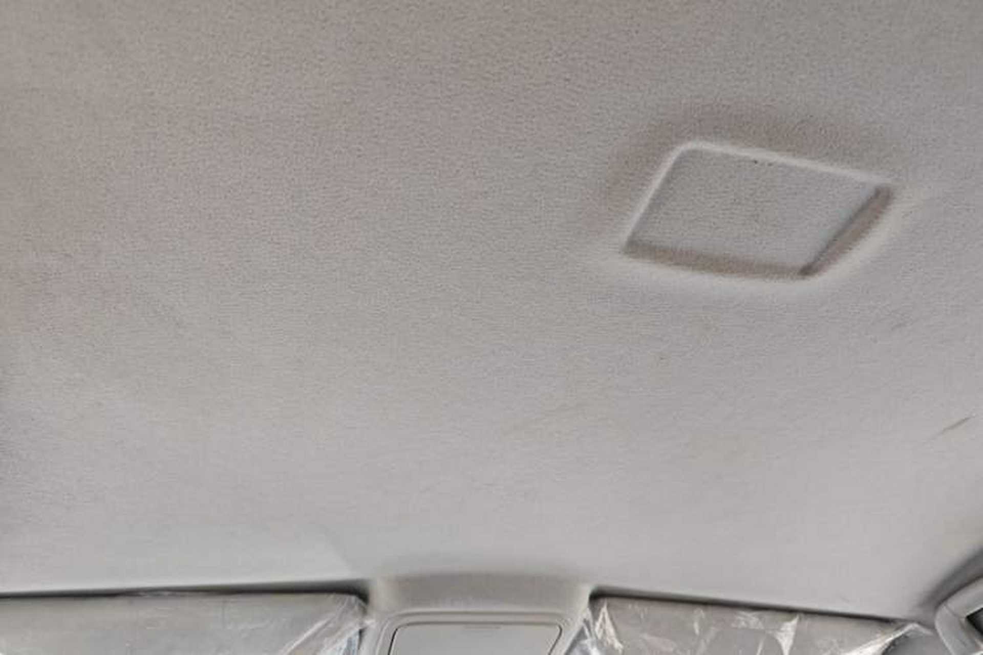 Used JMC Baodian 2020 2.5T Diesel Two-Wheel Drive Comfort Edition Standard Wheelbase JX4D25A6L Headliner