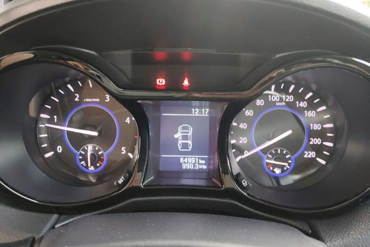 Used JMC Baodian 2020 2.5T Diesel Two-Wheel Drive Comfort Edition Long Wheelbase JX4D25A6L Instrument Cluster