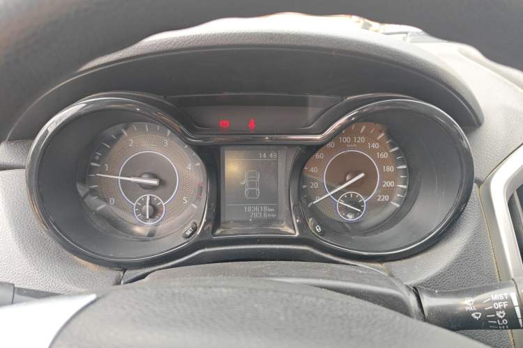 Used JMC Baodian 2020 2.5T Diesel Two-Wheel Drive Comfort Edition Long Wheelbase JX4D25A6L Instrument Cluster