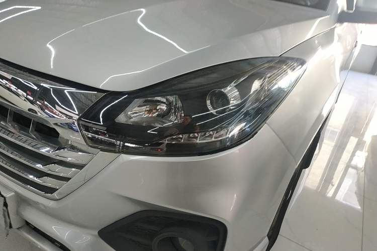 Used JMC Baodian 2020 2.5T Diesel Two-Wheel Drive Comfort Edition Long Wheelbase JX4D25A6L Left Front Headlight