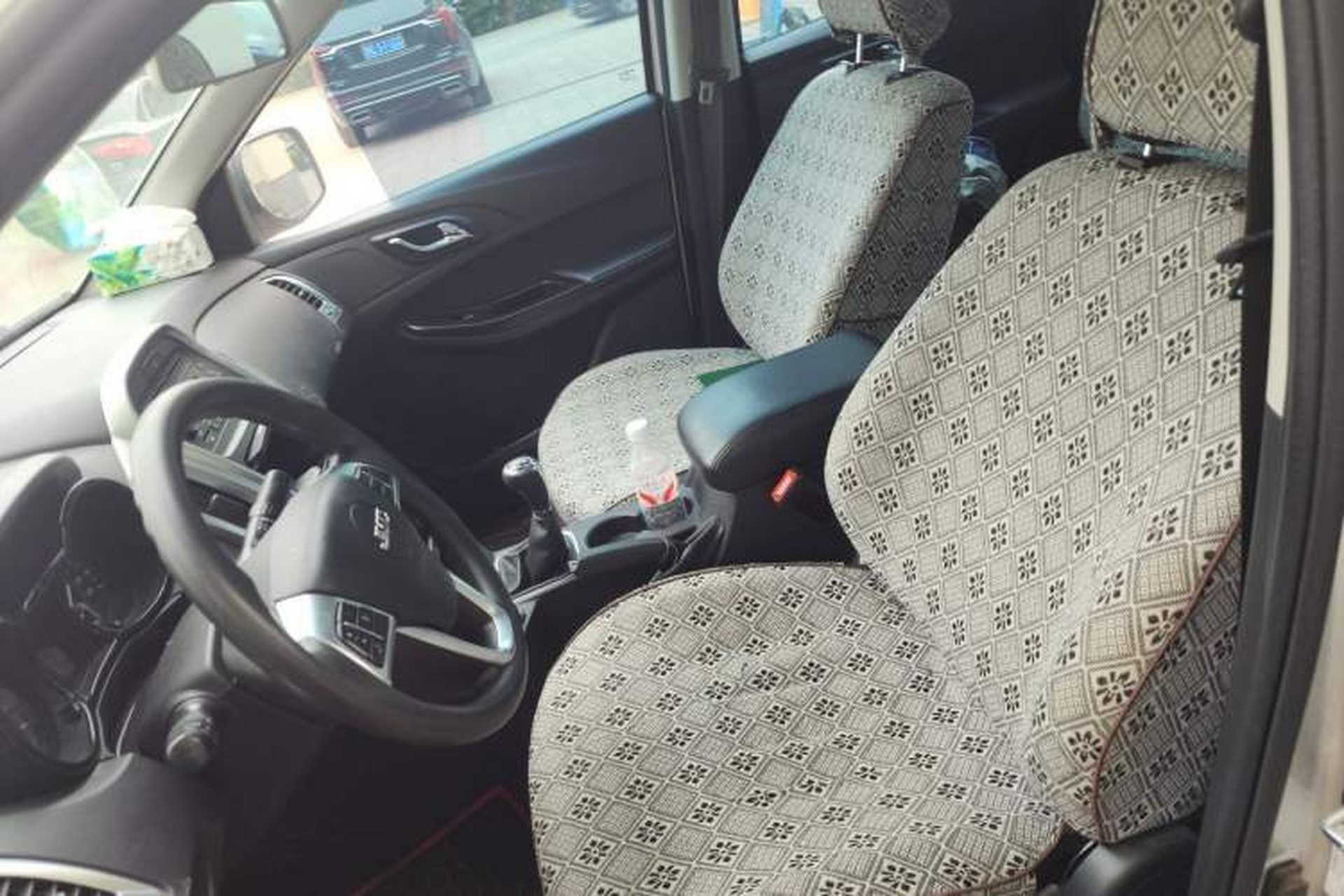 Used JMC Baodian 2020 2.5T Diesel Two-Wheel Drive Comfort Edition Long Wheelbase JX4D25A6L Left Front Seat