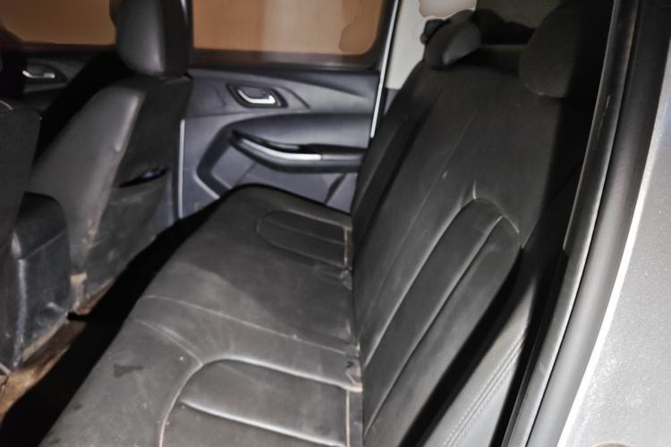 Used JMC Baodian 2020 2.5T Diesel Two-Wheel Drive Comfort Edition Long Wheelbase JX4D25A6L Left Rear Seat