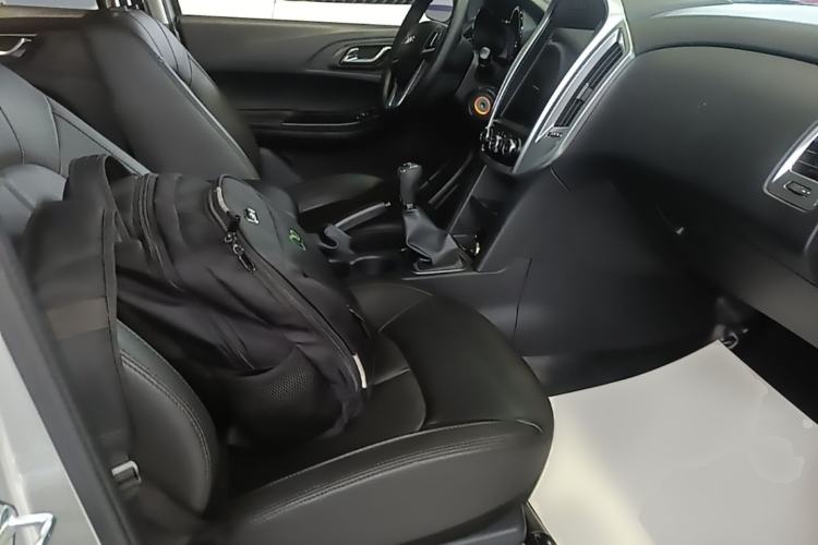 Used JMC Baodian 2020 2.5T Diesel Two-Wheel Drive Comfort Edition Long Wheelbase JX4D25A6L Right Front Seat