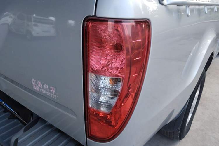 Used JMC Baodian 2020 2.5T Diesel Two-Wheel Drive Comfort Edition Long Wheelbase JX4D25A6L Right Rear Taillight