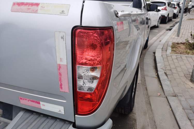 Used JMC Baodian 2020 2.5T Diesel Two-Wheel Drive Luxury Edition Long Wheelbase JX4D25A6L Right Rear Taillight