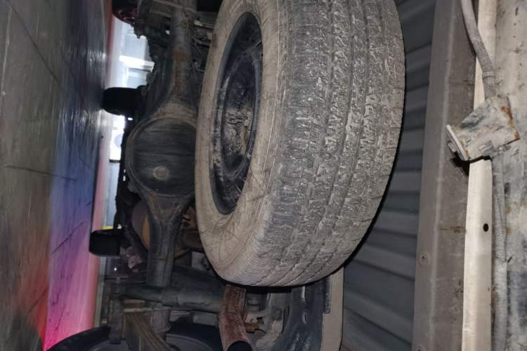 Used JMC Baodian 2020 2.5T Diesel 4x4 Comfort Edition Long Wheelbase JX4D25A6L Chassis Rear