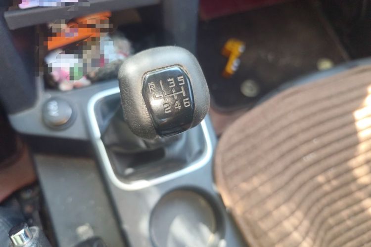 Used JMC Baodian 2020 1.8T Gasoline Two-Wheel Drive Comfort Edition Long Wheelbase JX4G18A6L Gear Lever