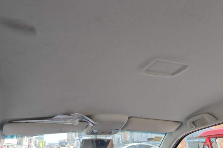 Used JMC Baodian 2020 2.5T Diesel Two-Wheel Drive Comfort Edition Long Wheelbase JX4D25A6L Headliner