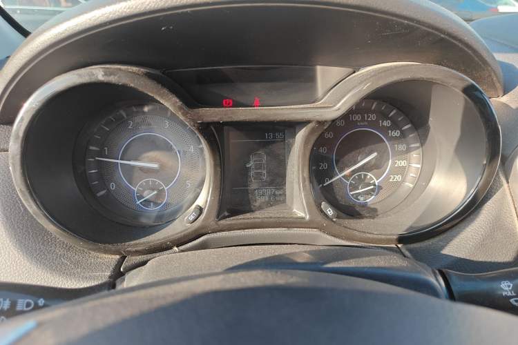 Used JMC Baodian 2020 2.5T Diesel Two-Wheel Drive Comfort Edition Long Wheelbase JX4D25A6L Instrument Cluster