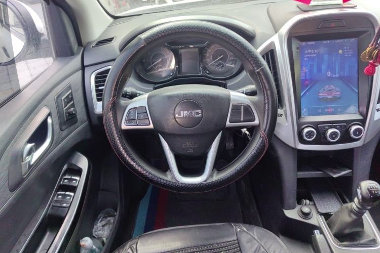 Used JMC Baodian 2020 1.8T Gasoline Two-Wheel Drive Comfort Edition Long Wheelbase JX4G18A6L Steering Wheel