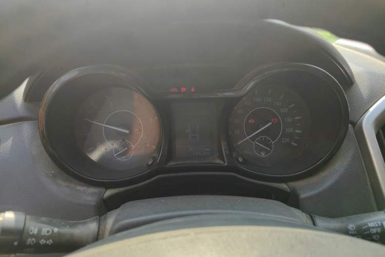 Used JMC Baodian 2020 2.5T Diesel Two-Wheel Drive Comfort Edition Long Wheelbase JX4D25A6L Instrument Cluster