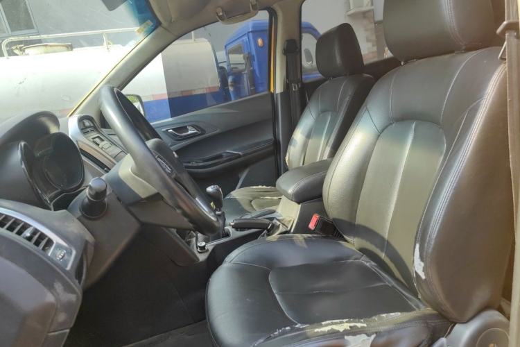 Used JMC Baodian 2020 2.5T Diesel Two-Wheel Drive Comfort Edition Long Wheelbase JX4D25A6L Left Front Seat
