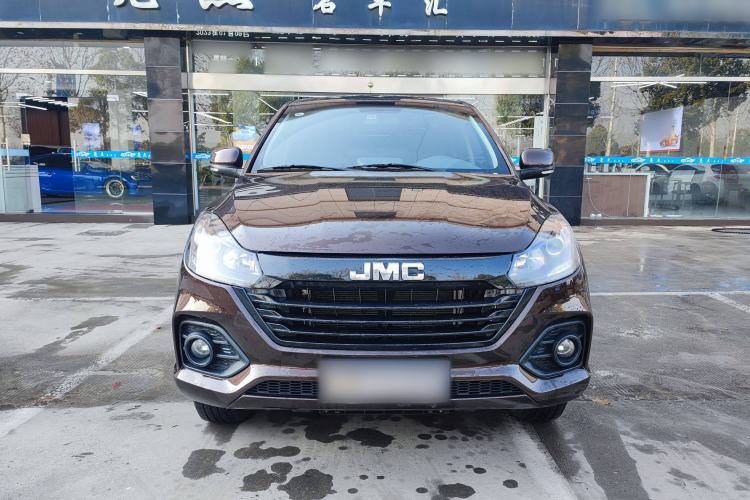 Used JMC Baodian 2022 2.5T Diesel Two-Wheel-Drive Comfort Edition Standard Wheelbase JX4D25A6L Exterior 1