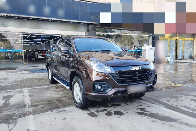 Used JMC Baodian 2022 2.5T Diesel Two-Wheel-Drive Comfort Edition Standard Wheelbase JX4D25A6L Exterior 2