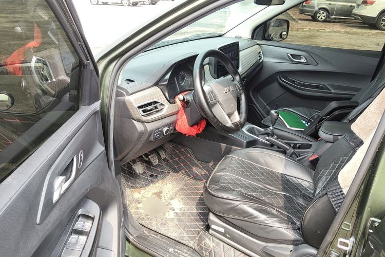 Used JMC Baodian 2022 2.5T Diesel 4x4 Comfort Edition Long Wheelbase JX4D25A6L Driver Seat