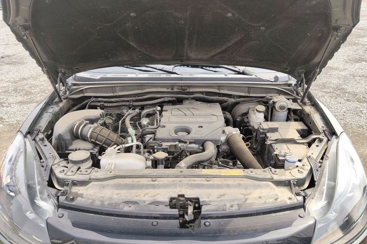 Used JMC Baodian 2022 2.5T Diesel 4x4 Comfort Edition Long Wheelbase JX4D25A6L Engine Bay