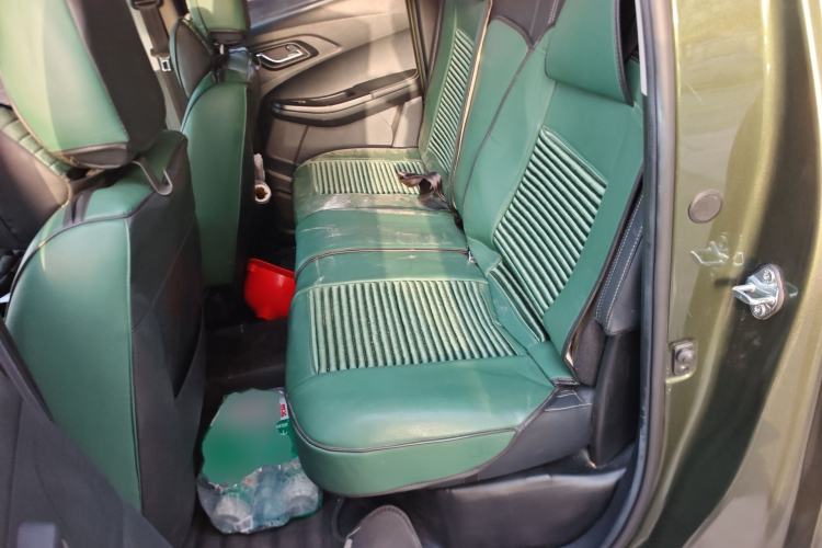 Used JMC Baodian 2022 2.5T Diesel 2WD Comfort Edition with Flat Bed and Extended Wheelbase – JX4D25A6L Interior 4