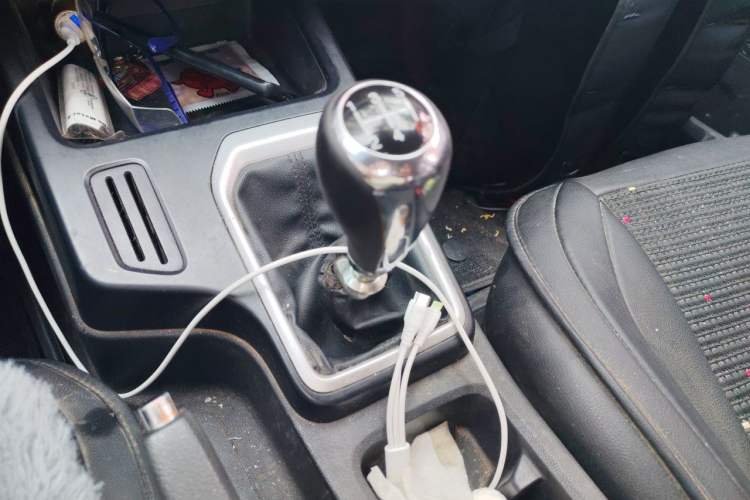 Used JMC Baodian 2022 2.5T Diesel Two-Wheel Drive Comfort Edition Long Wheelbase JX4D25A6L Gear Lever
