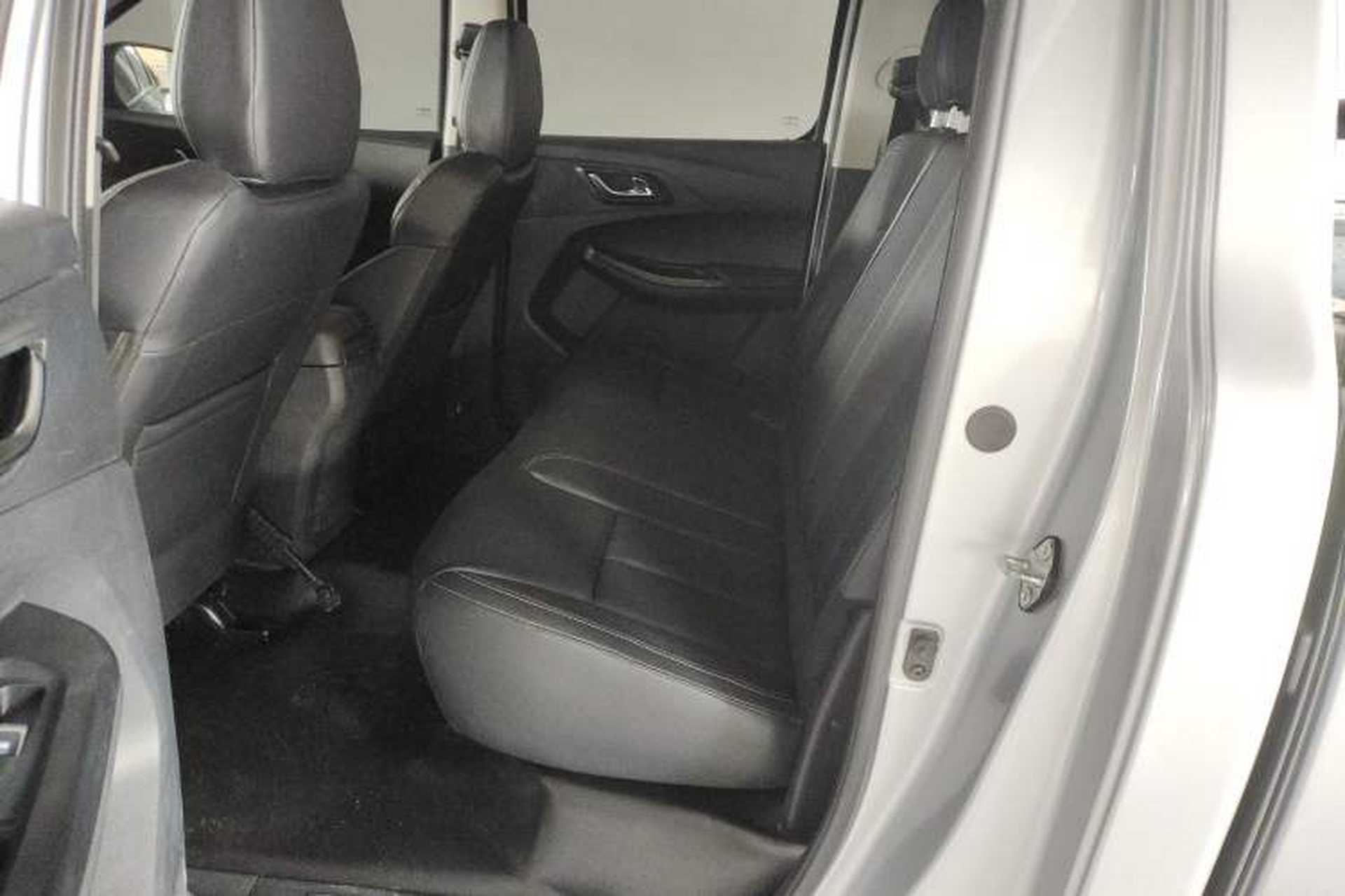 Used JMC Baodian 2022 2.5T Diesel 4x4 Comfort Edition Standard Wheelbase JX4D25A6L Interior 1