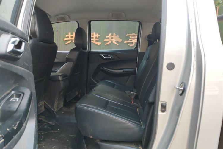 Used JMC Baodian 2022 2.5T Diesel Two-Wheel Drive Comfort Edition Long Wheelbase JX4D25A6L Left Rear Seat