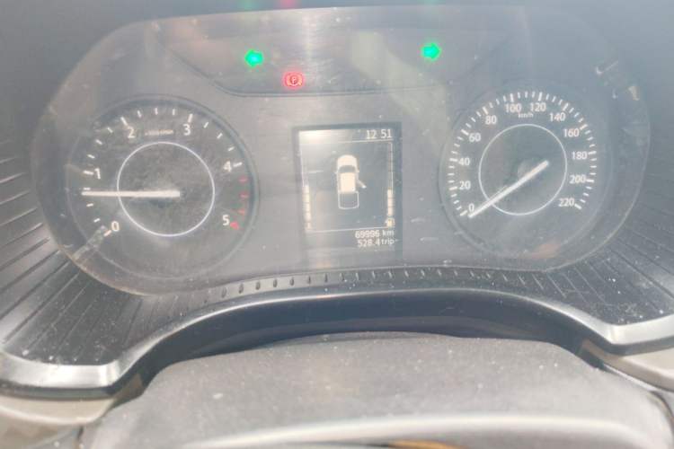 Used JMC Baodian 2022 2.5T Diesel Two-Wheel Drive Comfort Edition Long Wheelbase JX4D25A6L Odometer Close Up