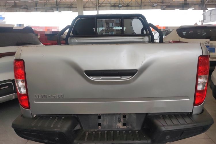 Used JMC Baodian 2022 2.5T Diesel Two-Wheel-Drive Comfort Edition Standard Wheelbase JX4D25A6L Rear