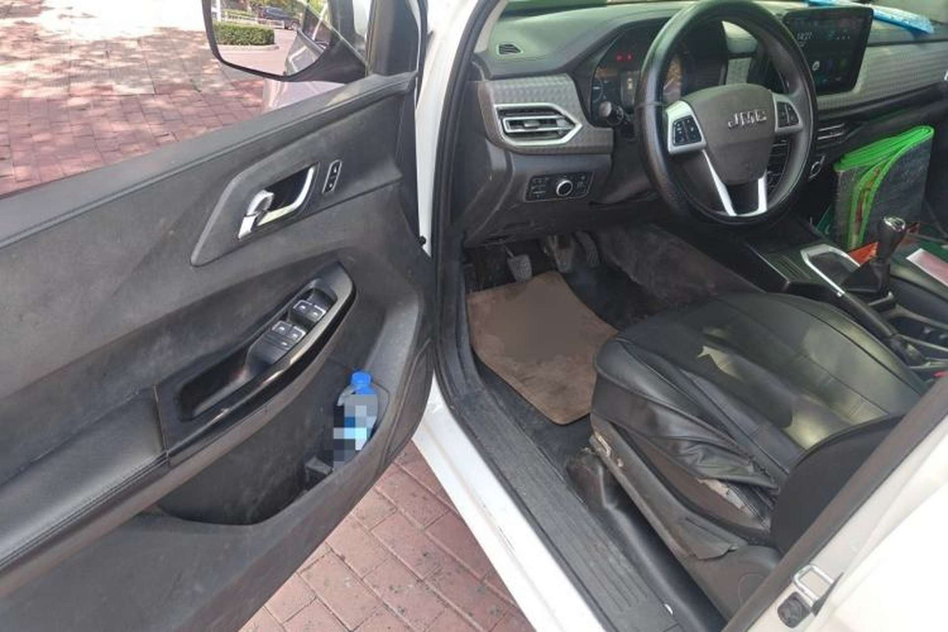 Used JMC Baodian 2022 2.5T Diesel 4x4 Comfort Edition Standard Wheelbase JX4D25A6L Driver Seat